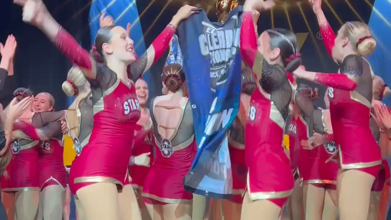 Stars Cheerleader
